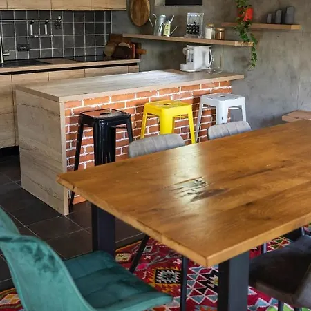 Kezman Mountain Brvnara *